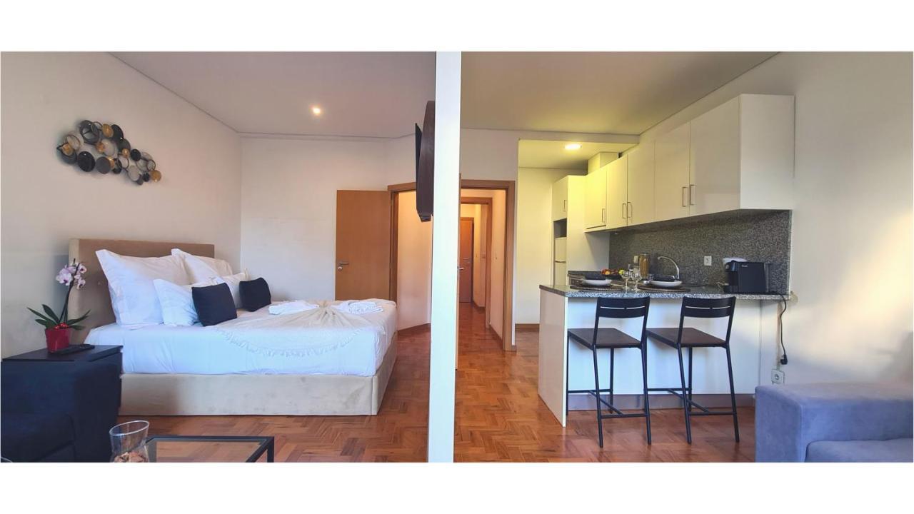 Rentalist Apartaments- Santa Catarina Порту Экстерьер фото